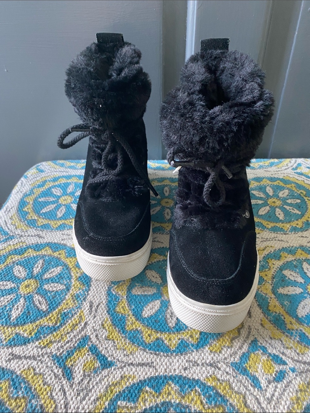 Steve Madden Black Faux Fur Lace-Up Platform Kids Boots